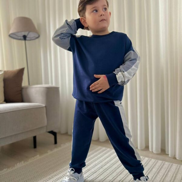 Ανοιξιάτικη φόρμα για αγόρι